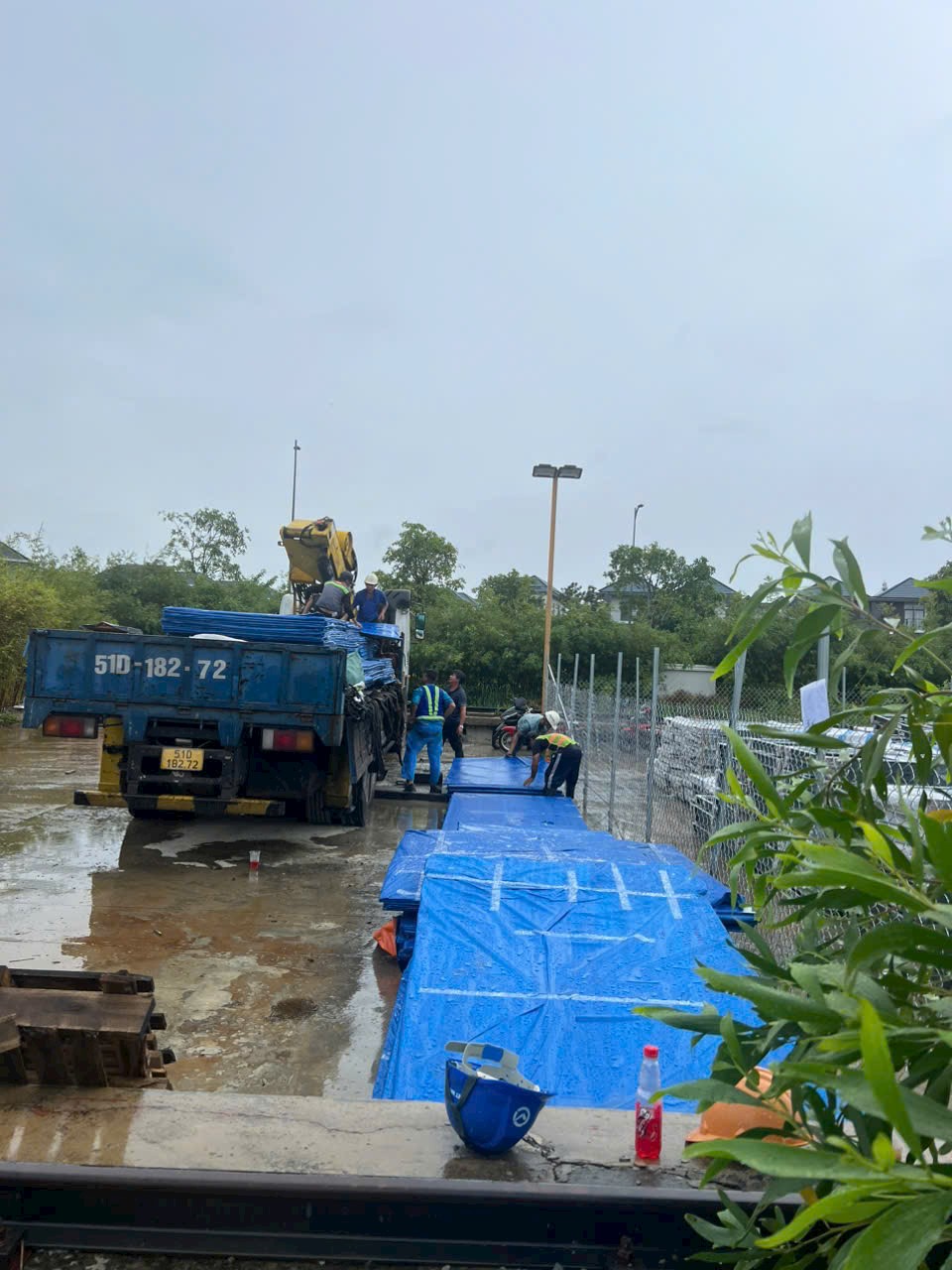 cung cấp 4000m2 poly đặc 5mm màu nâu tràtại Đồng Nai